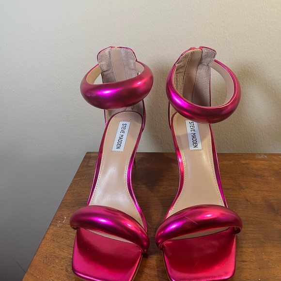 Metallic pink Steve Madden Stilettos Size 8.5 - Picture 2 of 6